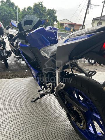 YAMAHA YZF-R15(Second)UNTUK DIJUAL CASH/LOAN🏍️🏍️ - photo 9 of 10