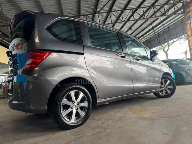 2010 Honda FREED 1.5 E (A) - 4