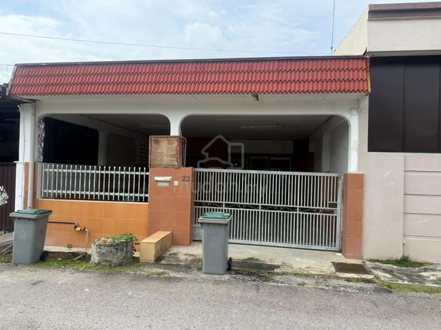 Single Storey terrace @ Taman Berlian, Batu Pahat 1