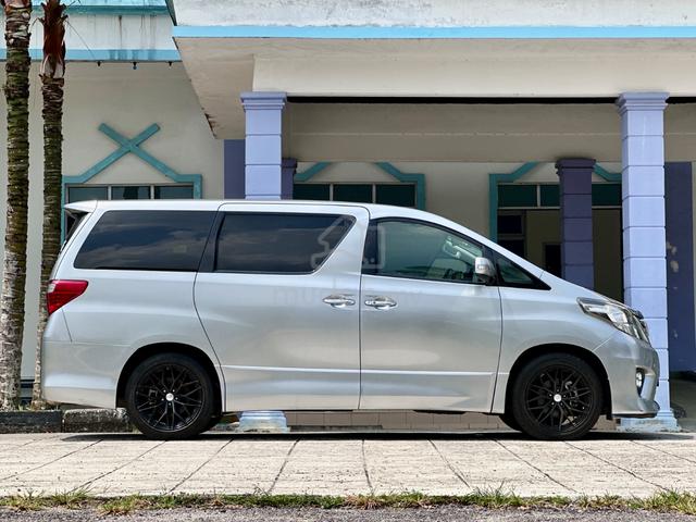 (2018 reg) 2013 Toyota ALPHARD 2.4  X 8 SEATER (A) - 4