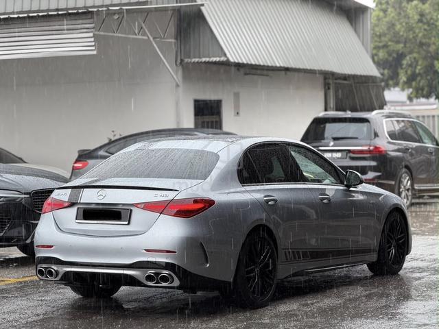 2024 Mercedes-Benz C43 AMG 2.0 4MATIC - Local Unit - 4