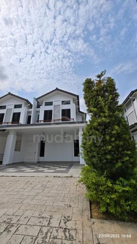 Semi-Detached House, Eco Majestic, Semenyih, Selangor. 1