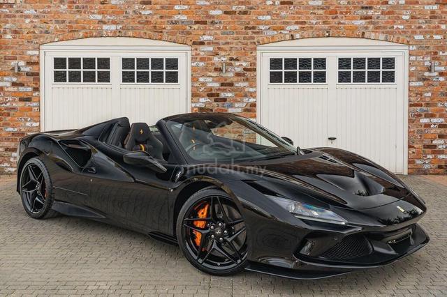 2022 Ferrari F8 Spider LIFTER/CAMERA/RACING SEATS - 1
