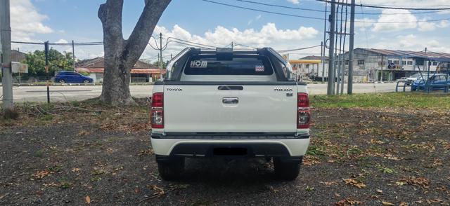 2015 Toyota HILUX 2.5 G VNT DOUBLE CAB (A) - 4