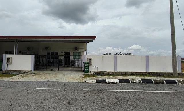 Taman Meranti, Samarindah, Kota Samarahan, Corner Single Storey 1
