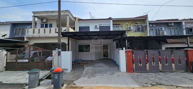Taman bukit tiram jalan ledang Double storey for sale Fully renovation 1