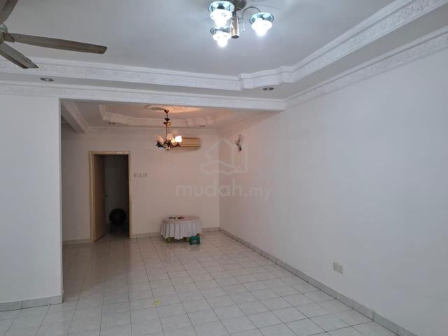 Bandar Bukit Puchong 2 Storey Terrace House 2 AIRCONDS TABLE TOP 1