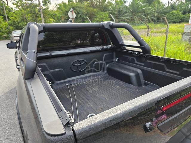 2024 Toyota HILUX 2.8 GR SPORT (A) - 5