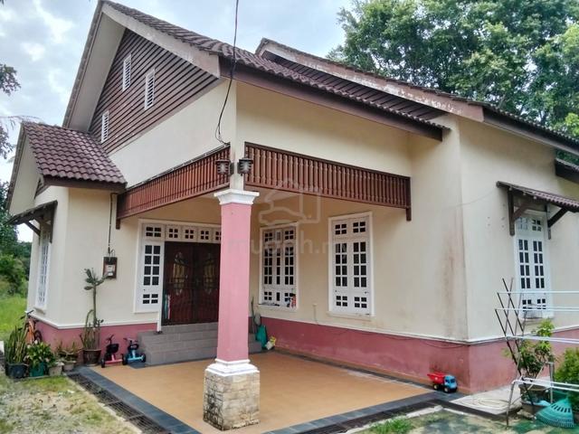 Rumah Sewa di Durian Guling 1