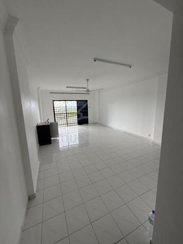 Seri Mutiara Apartments (Seri Alam) 1