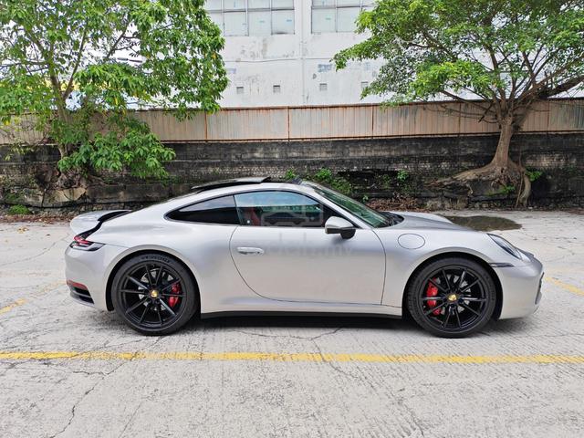 15k-Km Grade 4.5 2022 Porsche 911 3.0 CARRERA S - 3