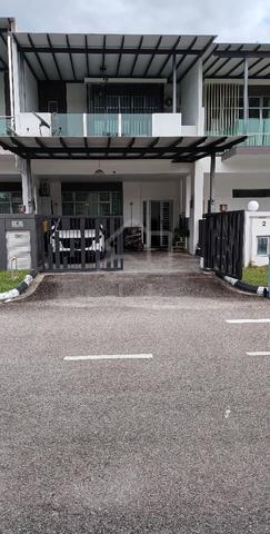 Facing playground, Marinea 1, Gated & Guarded Double Storey 1
