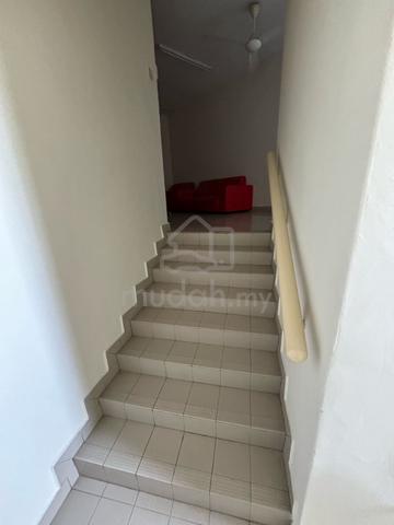 Sommerset Close Townhouse Permaisuri Yaacob Latif, Can Fit 6 Queen Bed 5