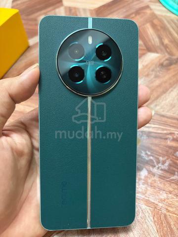 Realme 12+ 5G  - photo 2 of 7