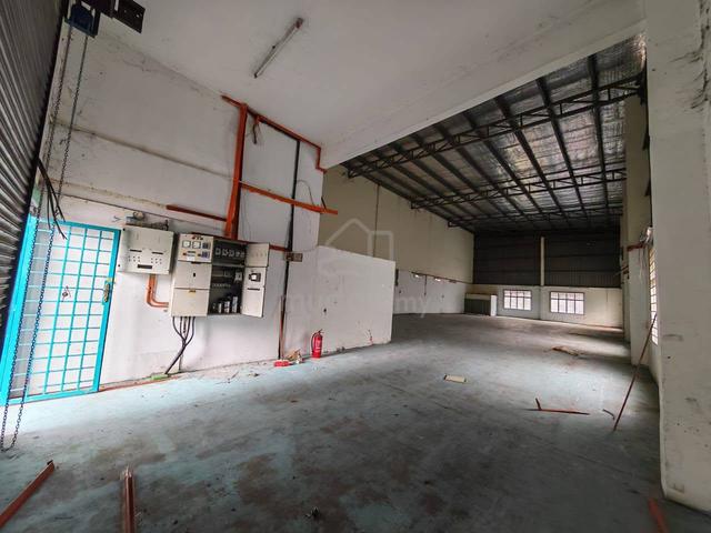 1.5 Storey Semi D Factory @ Kempas Utama, Johor Bahru 1