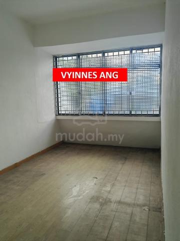 Jalan Siram 1.5 storey near Raja Uda light industrial factory for rent 5