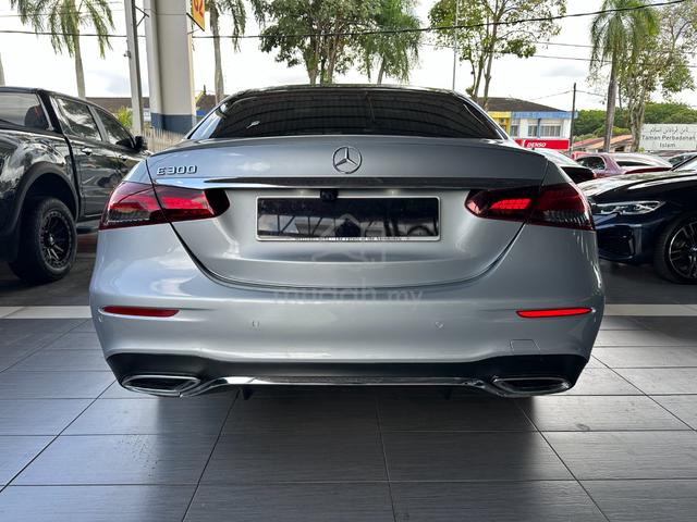2023 Mercedes Benz E300 AMG. LOW MILAGE!! - 3