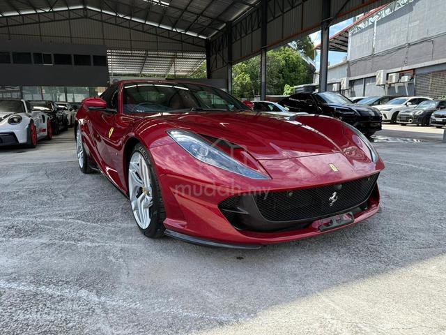 Ferrari 812 SUPERFAST 6.5 FULL CARBON SPEC UK - 2