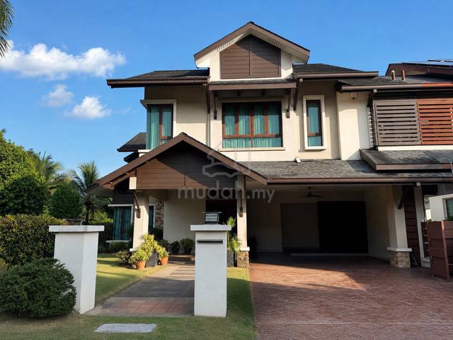 D'Puncak Bukit Jelutong (Jalan Awan Larat) FREEHOLD Semi D 1