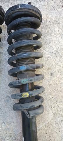 Honda Elysion RR1 front absorber  - photo 4 of 5