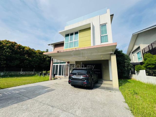 Astellia, Denai Alam. End Lot 2.5 Storey Bungalow House 1