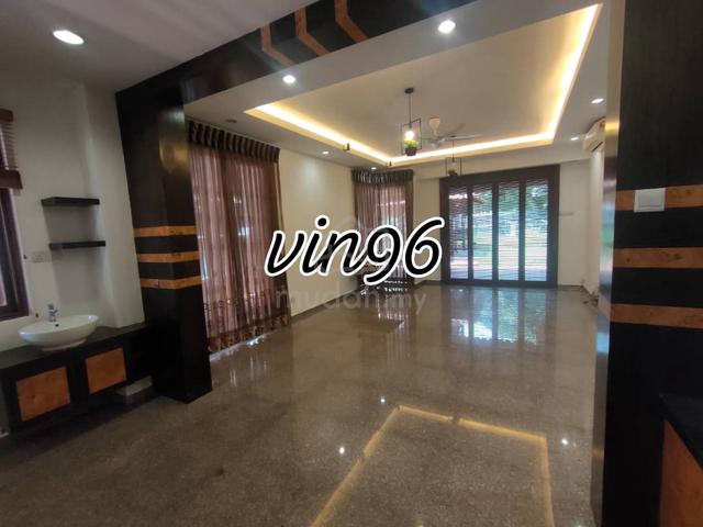 CHEAP unit SEMI D  Full Renovated Extend Kitchen Bandar Botanic Klang 1