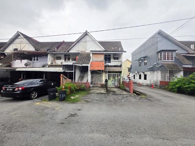 UPPER FLOOR Townhouse Taman Bukit Teratai, Ampang, Selangor 1