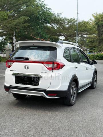 Honda Br-V 1.5 V (2018) Full Loan- Blh UpLo - 3