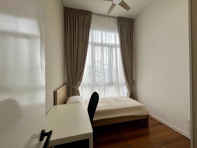 Female Middle & Small Rooms @ The Maple Residences OUG 1