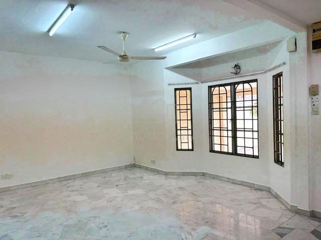 22'x75' + Freehold + 4R 3B + Facing South Teres di USJ 9 Subang Jaya 1