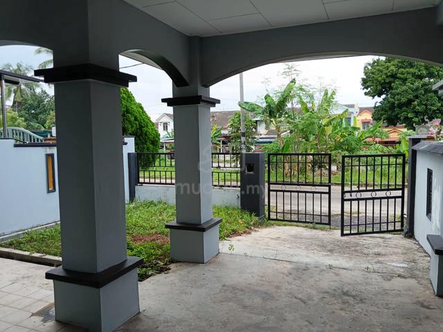 2 Storey Terrace House For Sale in Jalan Kasawari, Bandar Putra,Kulai. 1