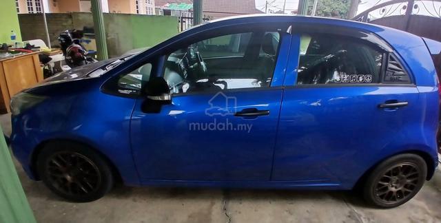 2015 Proton IRIZ 1.3 STANDARD (A) - 4