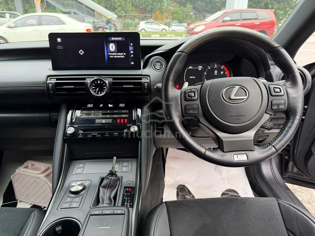 2023 Lexus IS300 2.0 F-SPORT MODE BLACK III (A) - 5