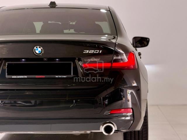 ONLY 6K KM LIKE NEW 2025 Bmw 320I M SPORT 2.0 LCI2 - 5