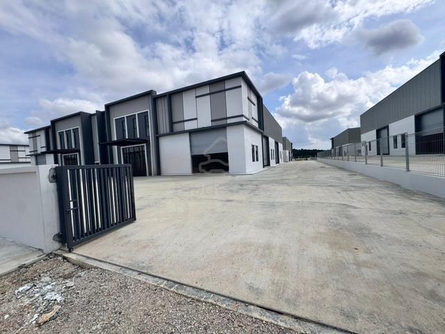 Eco business park 1 phase 3 semi d factory 1