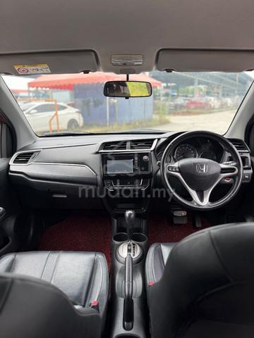 2017 Honda BR-V 1.5 V -- (A) - 4