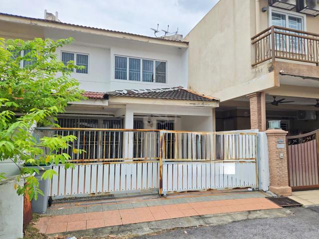 Double Storey Terrace, Taman Pinggiran Senawang, Senawang 1