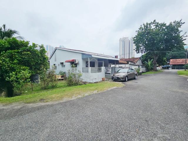 End-Lot Single-Storey Terrace House, Fettes Park, Tanjung Tokong 1