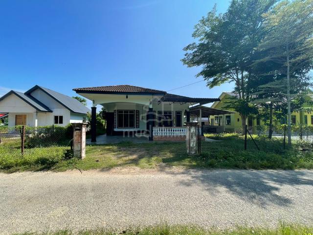 Banglo 1 tingkat kg pantai ali kuala Telemong Hulu Terengganu 1