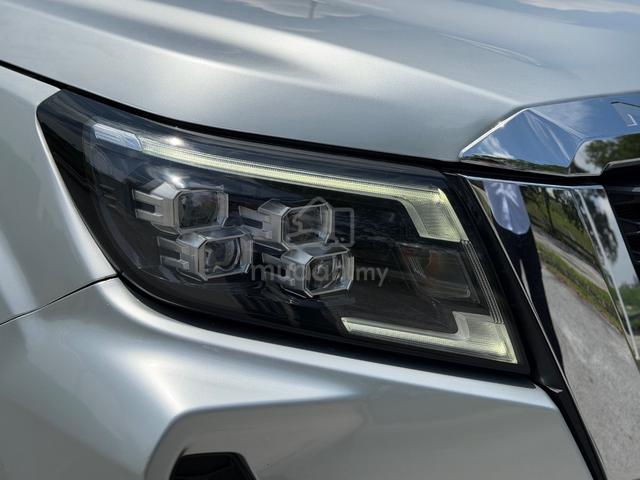 TOP NOTCH 2021 Nissan NAVARA 2.5VL AT 4WD - 4