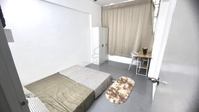 Newly Renovate & Furnish Room for Rent at Paya Terubong ! FREE WIFI ! 4