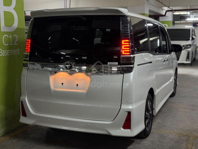 2021 Toyota VOXY 2.0 ZS KIRAMEKI 3 - 3