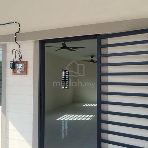Perak Teluk Intan Semi-Detached Partially Furnished House For Rent 1