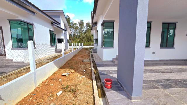 LAST UNIT SEMI-D untuk di jual KAMPUNG NYIOR PAKA 3