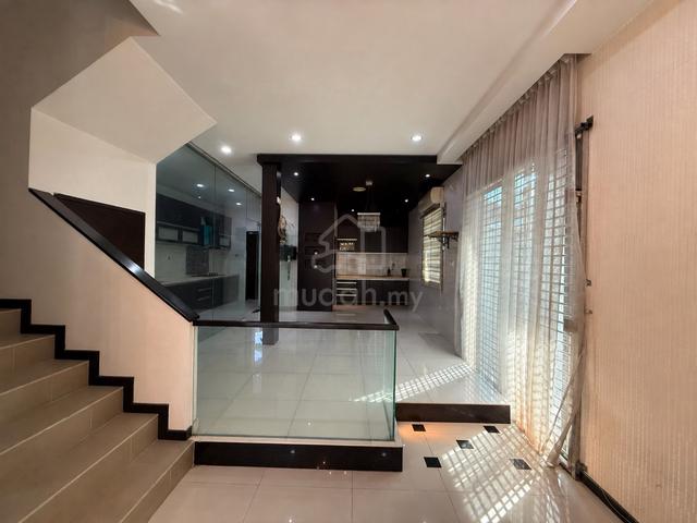 Tambun Permai Bukit Tambun 2.5 Storey Terrace End lot for rent 1
