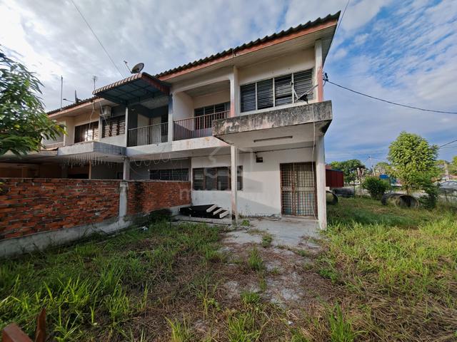 Corner Lot Taman Sri Bernam Hutan Melintang Perak 1