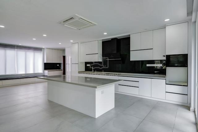 Exclusive 2 1/2 Storey Bungalow Planters Haven Majestic Living 1