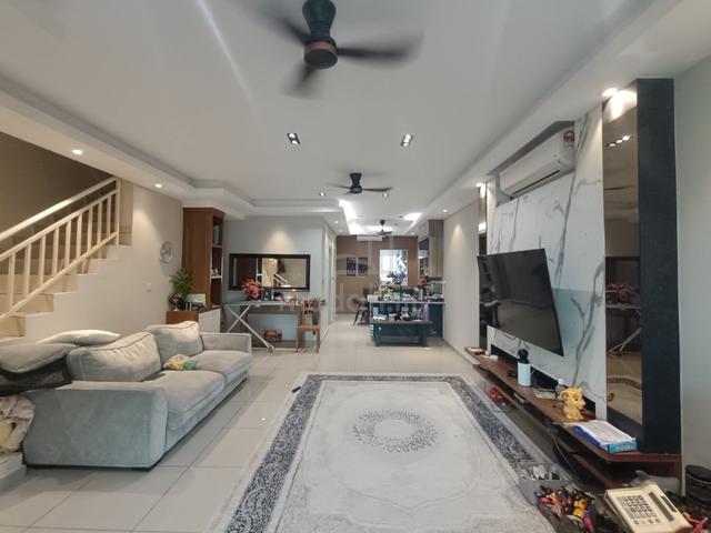 [Renovated & Extended] Freehold 2 Storey Laman Delfina, Nilai Impian 1
