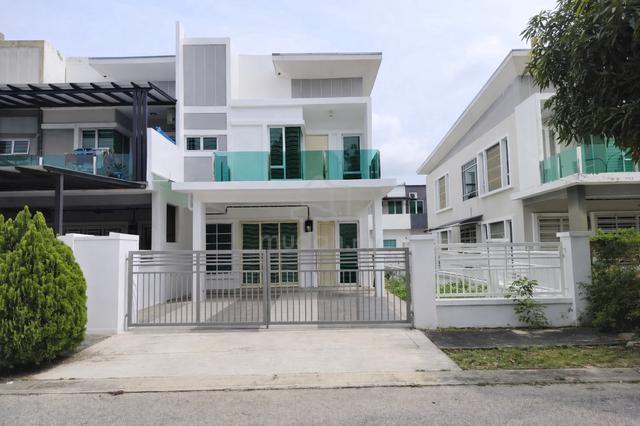 NUSARI AMAN 2, TRITONIX, BANDAR SRI SENDAYAN, NEGERI SEMBILAN. (For Sa 1