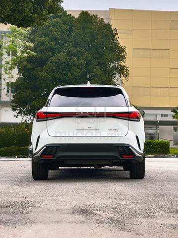 2023 Lexus RX350 2.4 F SPORT (A) Power Rear Seats - 4